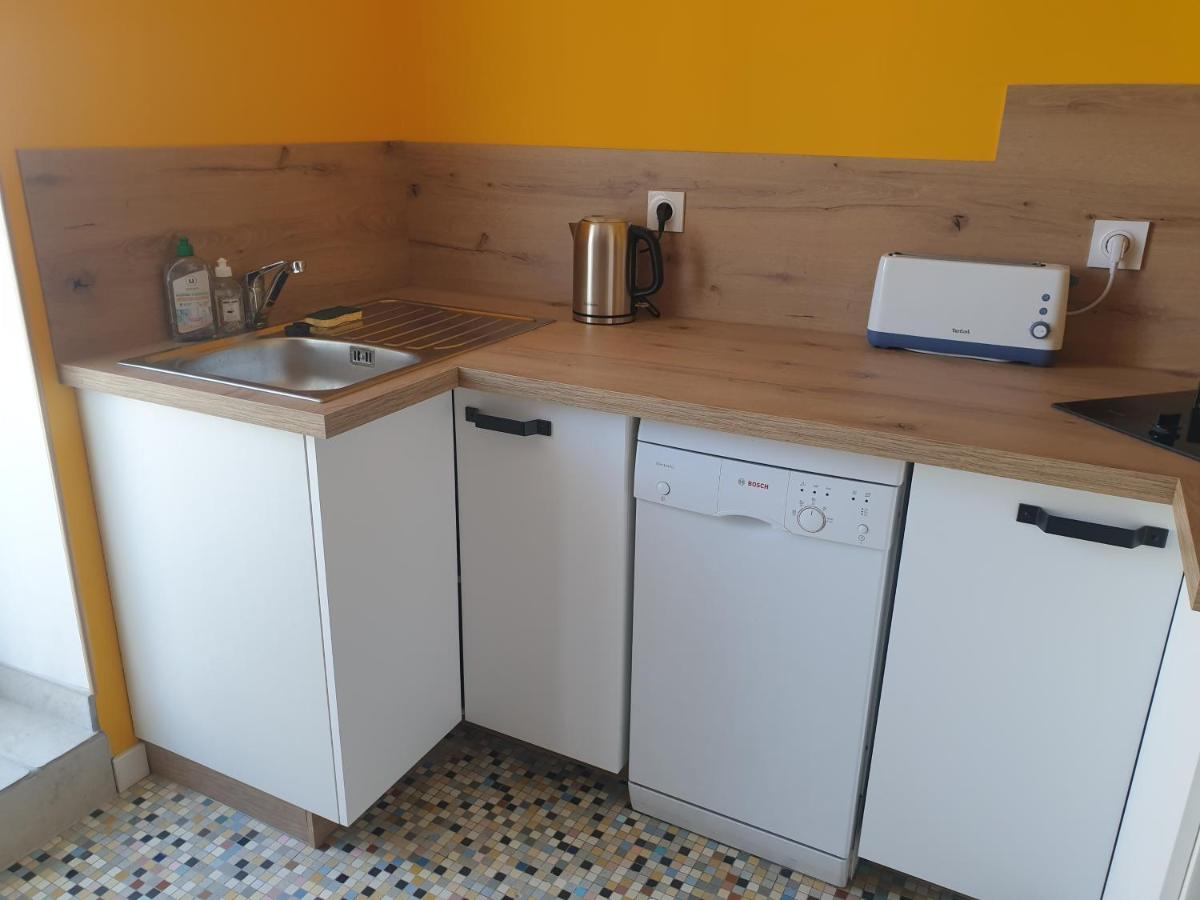 Gite Atypique Avec Jacuzzi Hillion Exteriör bild